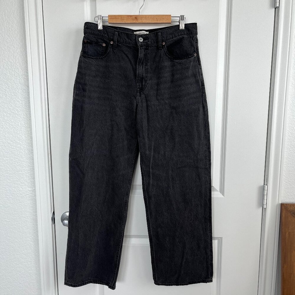 ABERCROMBIE & FITCH~ The Loose High Rise Jean in Washed Black, Size 31/12s